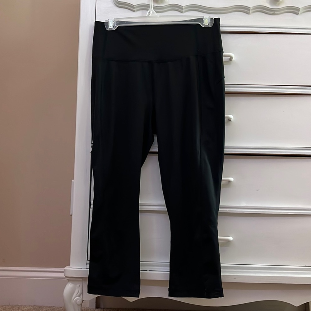 black crop leggings!!